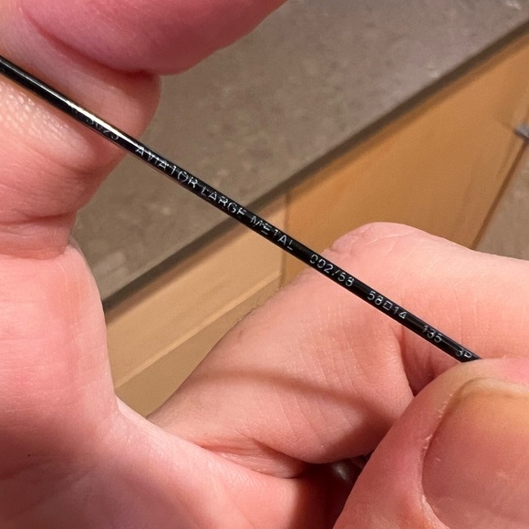 Rayban Large black aviator sunglasses polarized *damage* - Picture 10 of 10